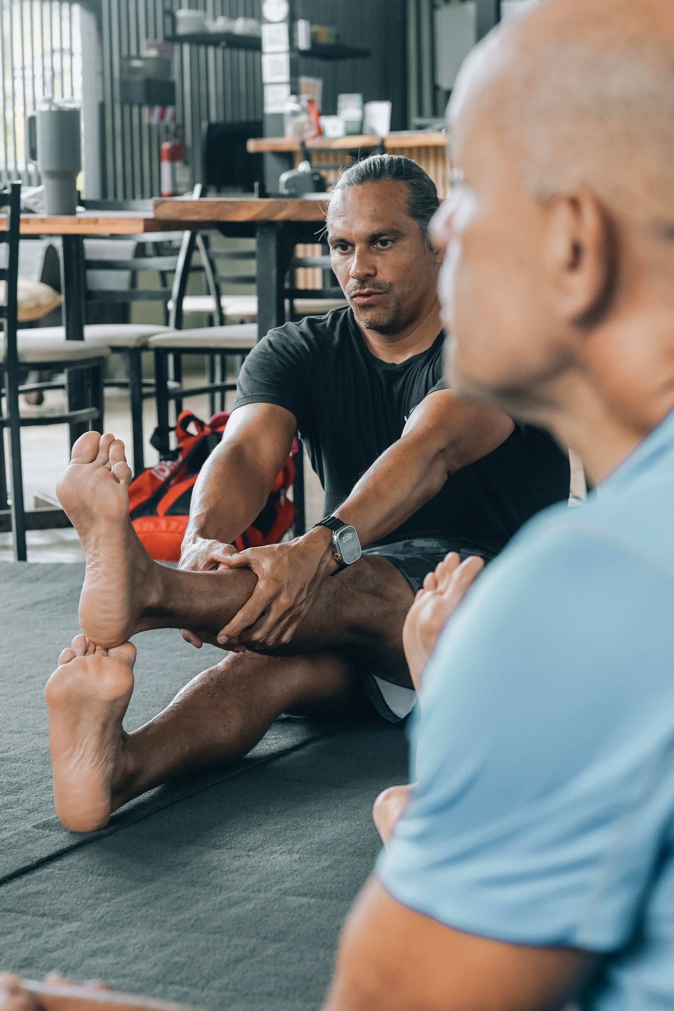 Clase Adults — estiramiento y movilidad articular en Mareas Studio